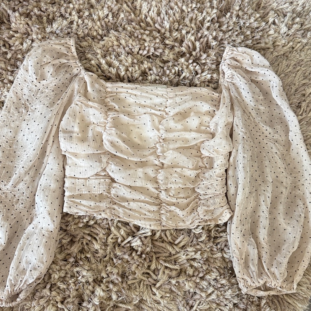 Chic Cream Ruched Blouse with Puff Sleeves